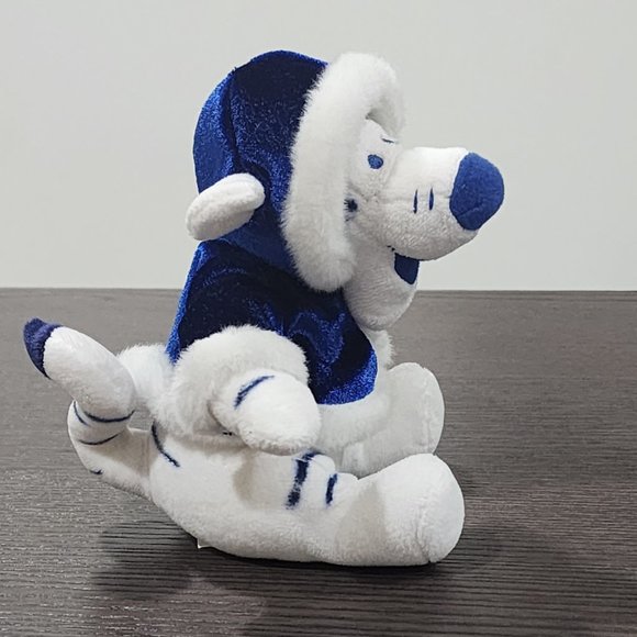 Mini-Tigger (Holiday Edition) - Picture 5 of 7